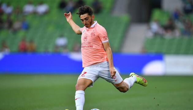 Josh Cavallo spielte von 2021 bis Sommer 2025 für Adelaide United (Archivbild).