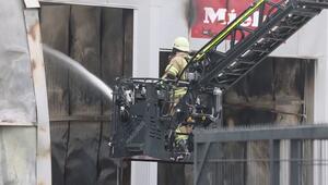 Großbrand in NRW: Lagerhalle zerstört, Millionenschaden vermutet