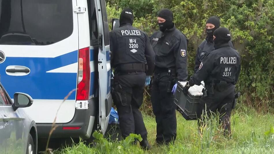Mutmaßliches Terrornetzwerk: Razzia im Reichsbürgermilieu