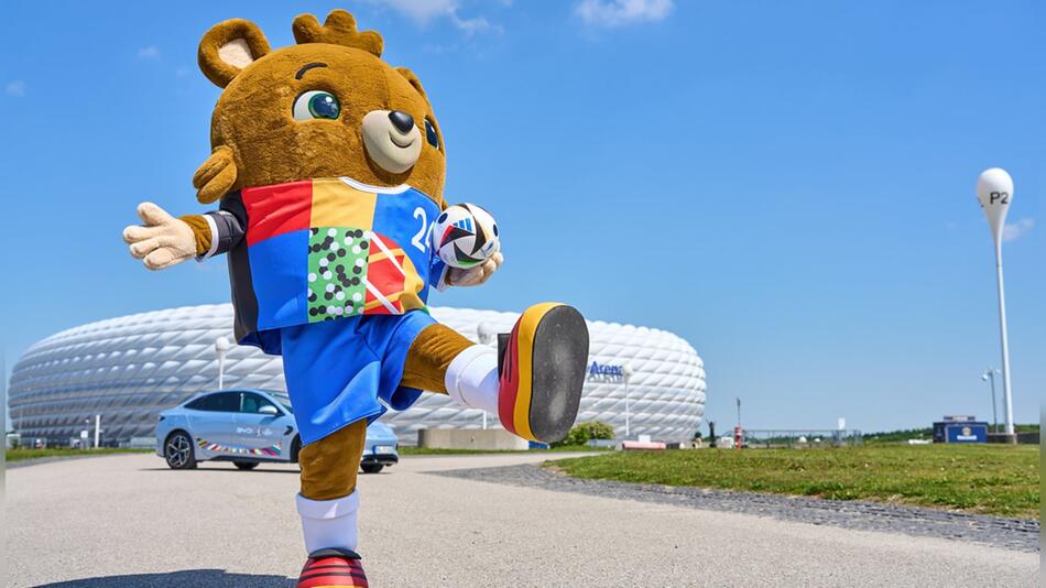 In der Münchener Allianz Arena steigt das Eröffnungsspiel zwischen Deutschland und Schottland.