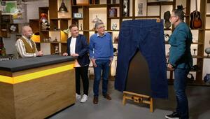 Horst Lichter, Verkäufer Thomas und Erwin, Experte Detlev Kümmel, überdimensionale Jeans