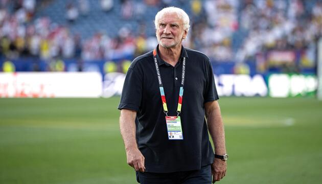 Rudi Völler bleibt Sportdirektor des DFB.