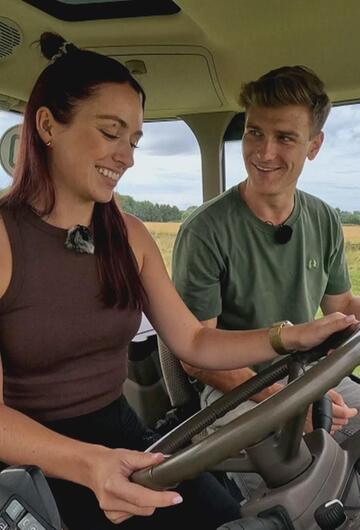 Bauer sucht Frau": Friedrich kommt beim Treckerfahren ins Schwitzen | GMX.AT