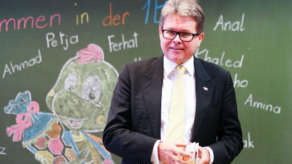 Polaschek besuchte zum Schulstart eine Volksschule in Favoriten.