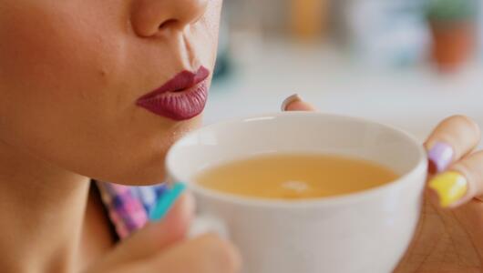 KORREKTUR! Fencheltee: Zwischen Heilwirkung und Gesundheitsrisiko