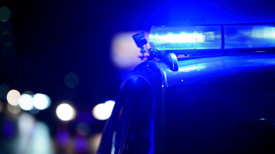 Die junge Frau wurde am Sonntagabend in einer Wohnung in Wien entdeckt