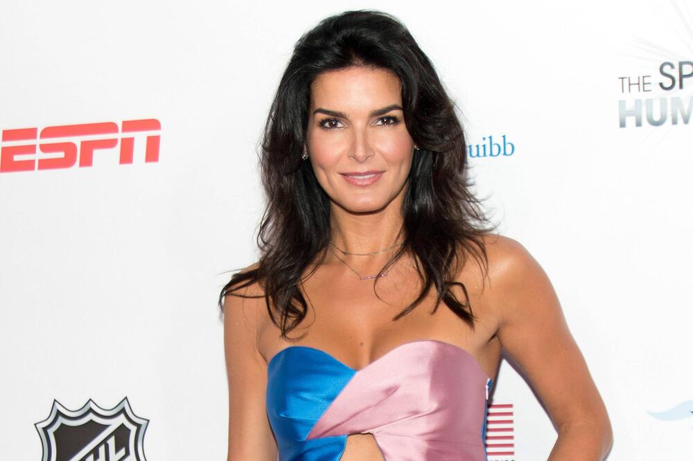 Angie Harmon