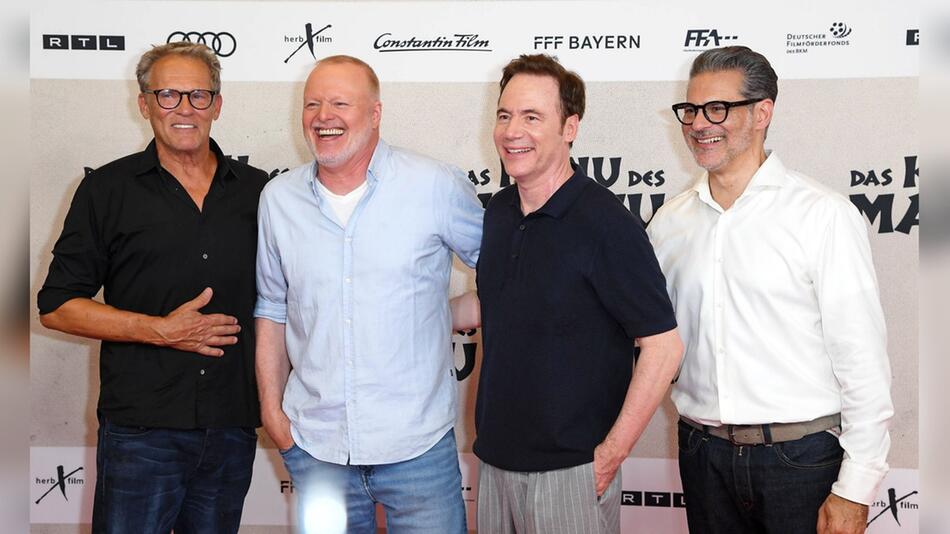 Stefan Raab (2.v.l.) posiert mit Christian Tramitz, Michael Bully Herbig und Rick Kavanian (v.l ...