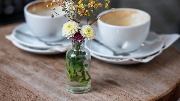 Catch-up-Kultur im Café: Haben wir nur noch Pseudofreunde?