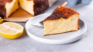 Käsekuchen auf Gabel. 