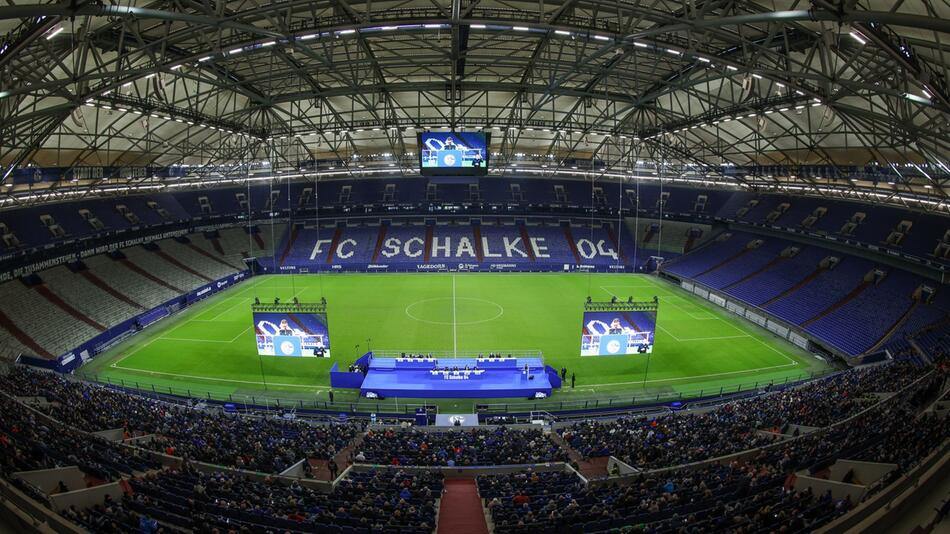 Mitgliederversammlung FC Schalke 04