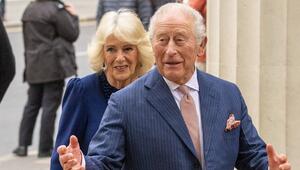 Königin Camilla und König Charles halten auch in schwierigen Zeiten zusammen. Sie lobte das ...