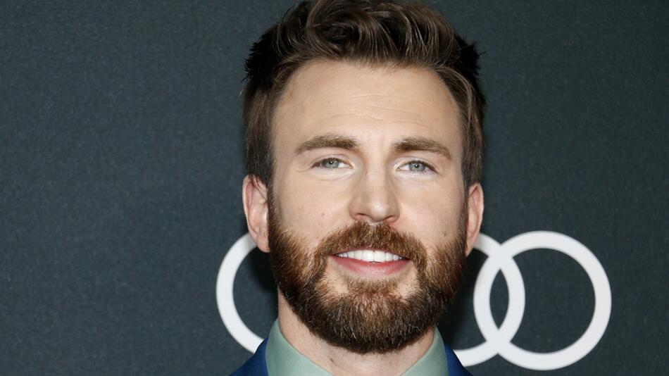 Chris Evans kann sich nicht von Marvel trennen.