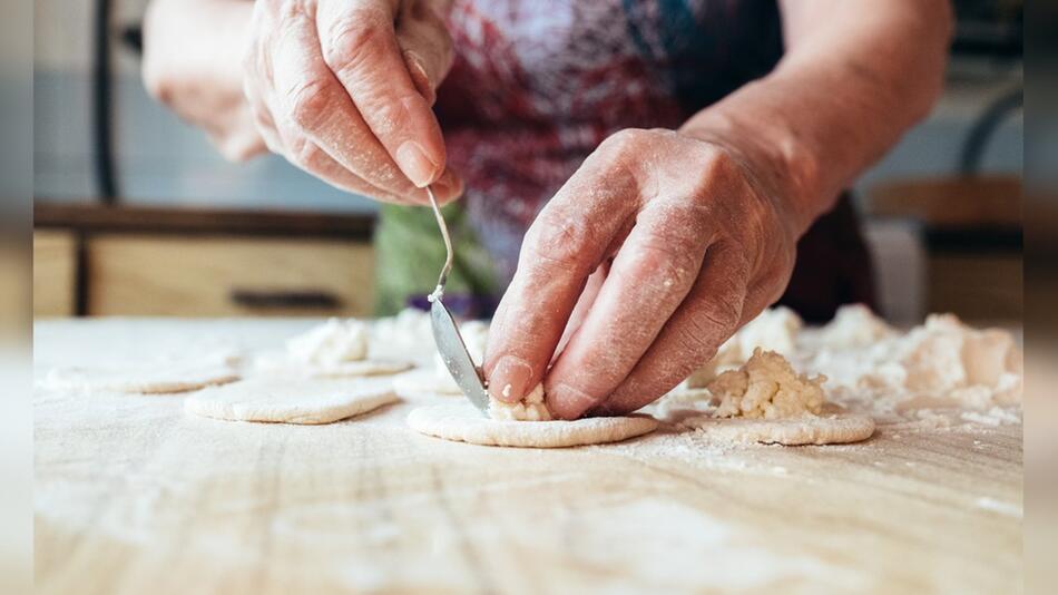 Kochen wie in einer echten italienischen Küche - dazu gehört auch Pasta selbst machen.