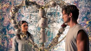 Harriet Herbig-Matten als Ruby und Damian Hardung als James in "Maxton Hall".