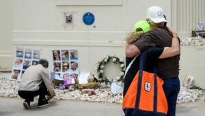 Trauernde gedenken am Bondi Pavilion in Sydney der Opfer des Anschlags