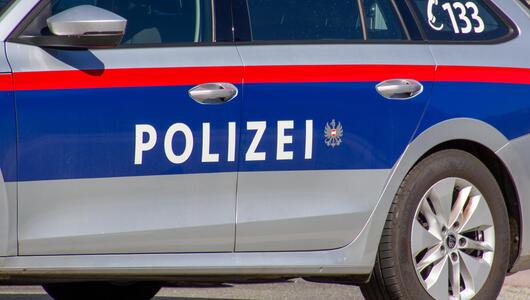 Die Polizei bittet im Hinweise zu dem Unfall