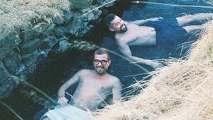 In "Joko & Klaas machen Urlaub" gehen Joko Winterscheidt und Klaas Heufer-Umlauf auch baden.