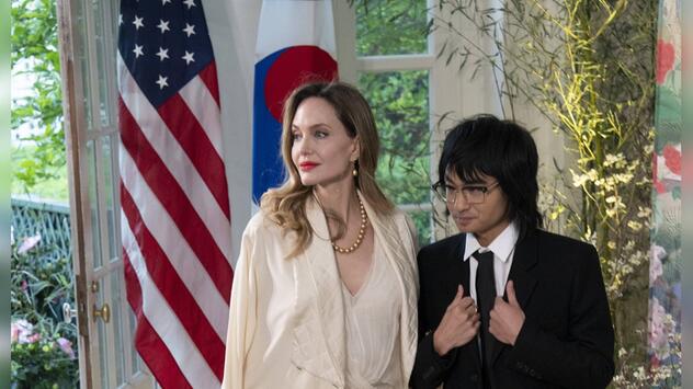 Angelina Jolie und ihr ältester Sohn Maddox bei einem gemeinsamen Auftritt.