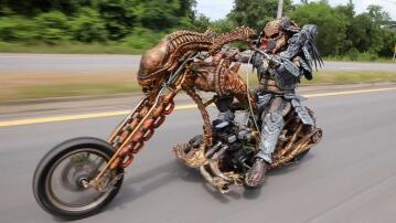 Predator, Motorrad