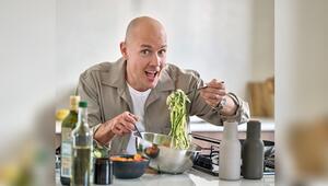 Oli.P lebt seit einigen Jahren vegan.