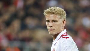 Albert Grönbaek am 15.10.2024 beim Länderspiel Dänemarks gegen die Schweiz. 