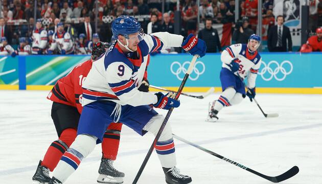 Die USA legen gegen Kanada im Olympia-Finale vor.