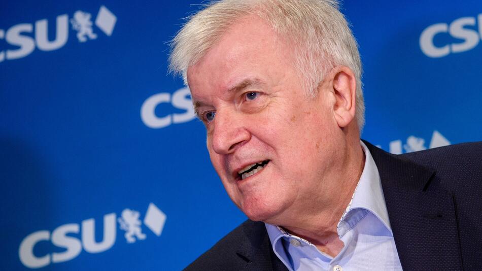 Seehofer will sich zu seinen Zukunftsplänen äußern