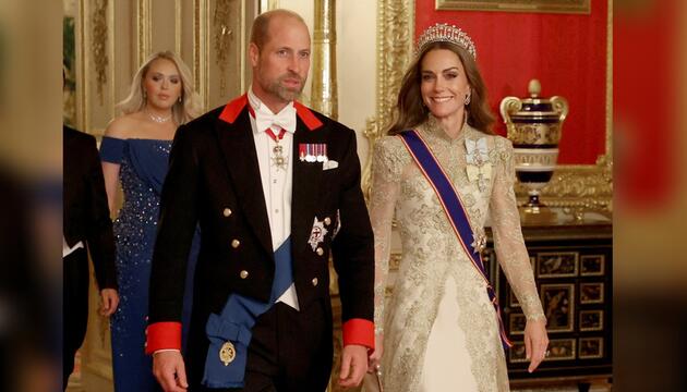 Prinz William und Prinzessin Kate schreiten am Mittwoch zum Staatsbankett auf Schloss Windsor.