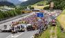 Rund 4.500 Menschen kamen zur Versammlung auf der A13.