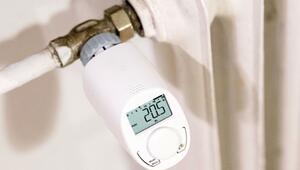 Raumtemperatur auf elektrischem Thermostat