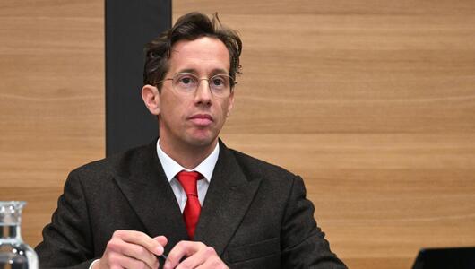 Teufel bei seiner Befragung im U-Ausschuss 2024