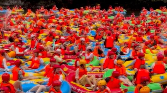 Urlaubshorror beim Rafting: Hunderte Schlauchboote verstopfen Fluss in China