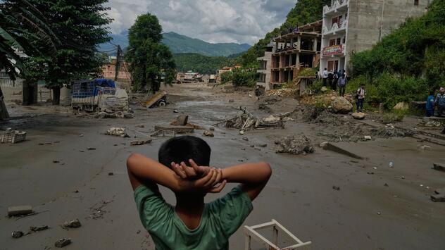 Sturzflut in Grenzregion von China und Nepal