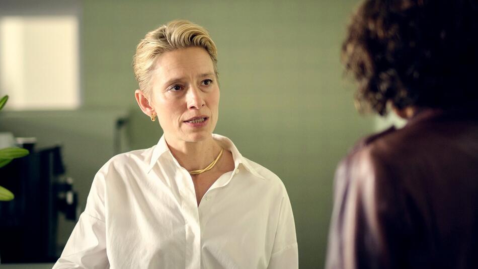 Schauspielerin Sandra Borgmann als Anwältin Patricia Prinz in "Tatort: Dein gutes Recht".