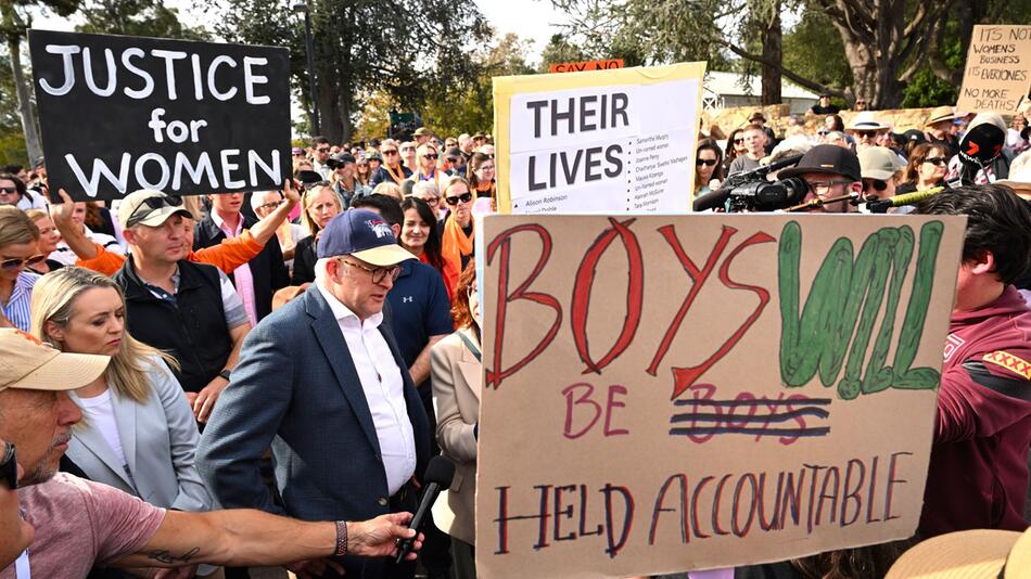 Demonstration gegen Gewalt gegen Frauen