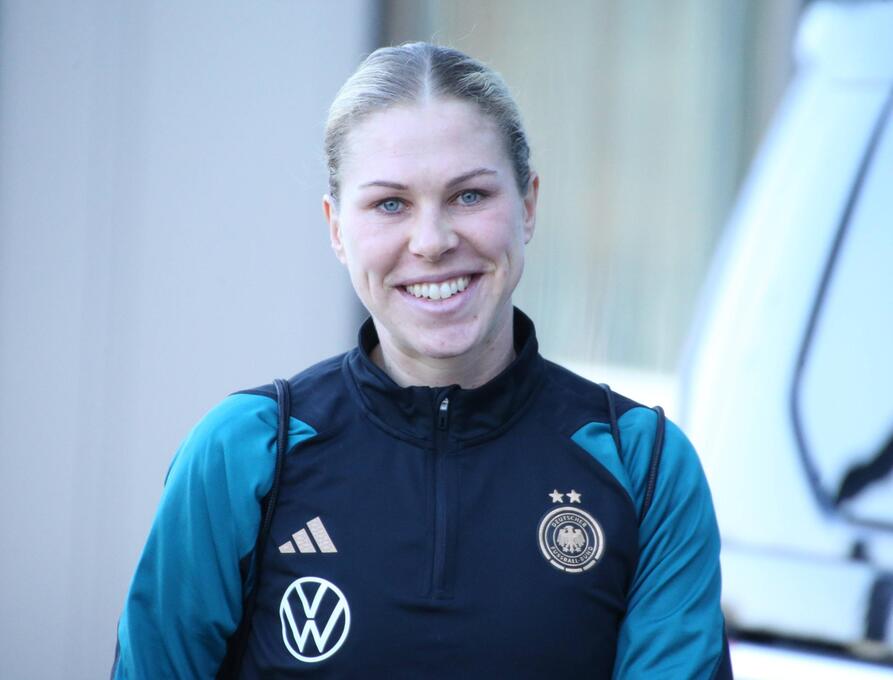 Rebecca Knaak