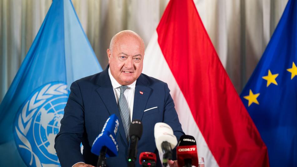 Bundeskanzler Christian Stocker bei Pressekonferenz in New York