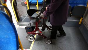 Rollatortraining im Bus