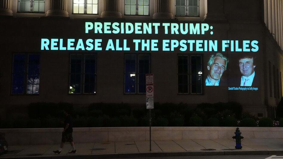 Trump-Epstein-Protest in der Nähe des Weißen Hauses