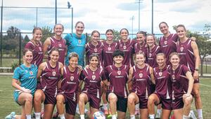 Iranische Fußballspielerinnen trainieren in Australien