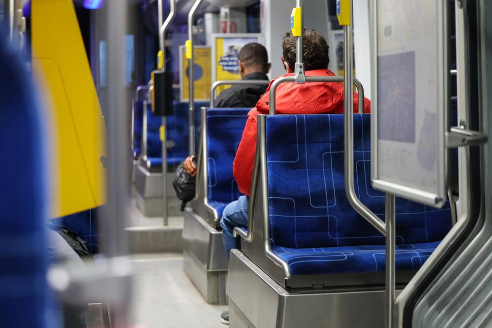 Nahverkehr am Morgen