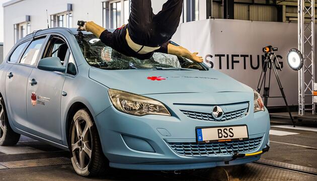 Björn Steiger Stiftung mit Crashtest