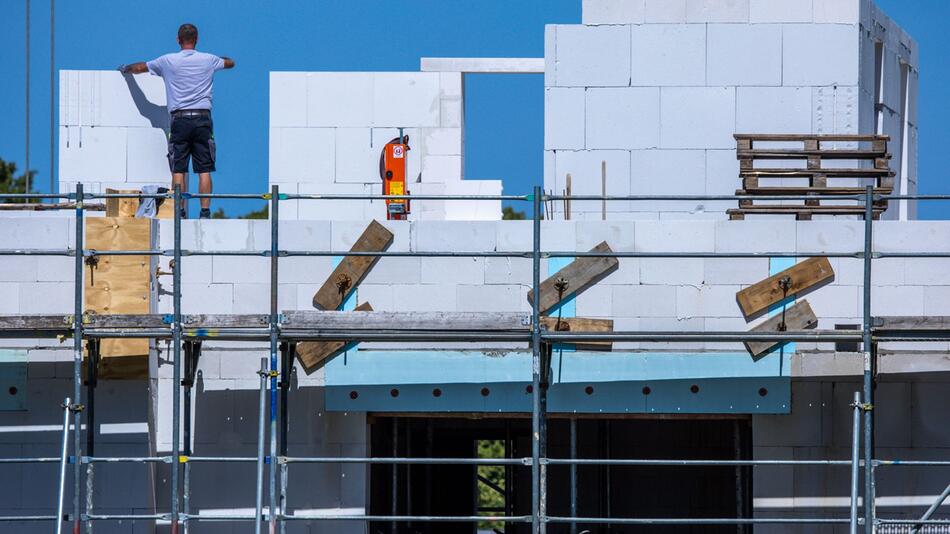 Baustelle für Mehrfamilienhaus