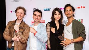 V.l.: Timur Bartels, Ivo Kortlang, Luise Befort und Tim Oliver Schultz bei der Premiere zu "Club ...