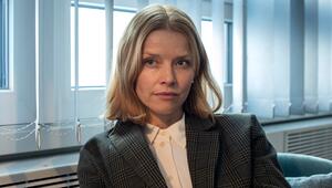 Karoline Schuch tritt als Polizeipsychologin Elli Krieger in "Tatort: Unter Freunden" noch etwas ...
