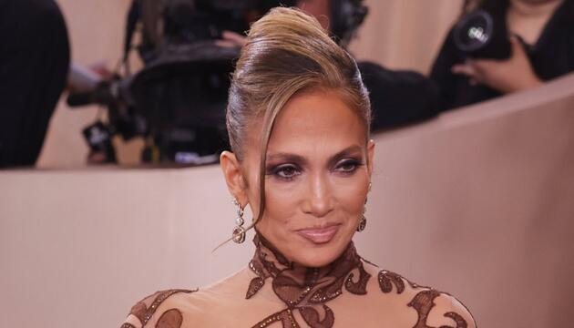 Jennifer Lopez stand beim Coachella auf der Bühne.