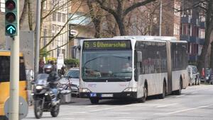 Nahverkehrs-Bus