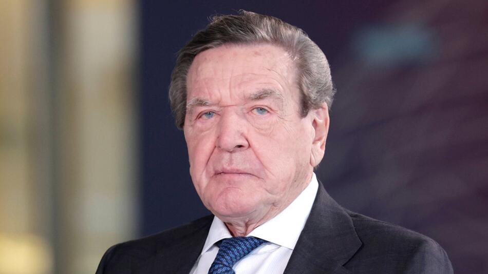 Gerhard Schröder war von 1998 bis 2005 der siebte Kanzler der Bundesrepublik Deutschland.