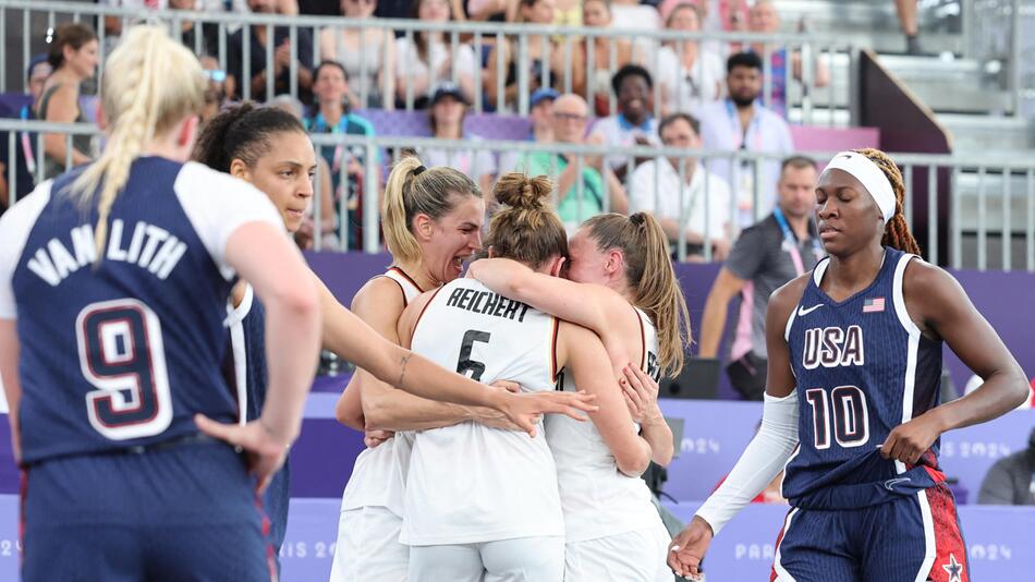 3x3-Basketballerinnen beim Spiel Deutschland gegen USA